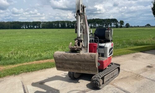 takeuchi tb210r